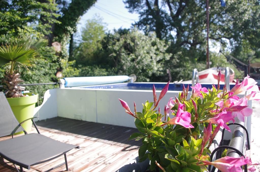 Peniche Le Hasard Bed & Breakfast Villeneuve-lès-Avignon Eksteriør bilde