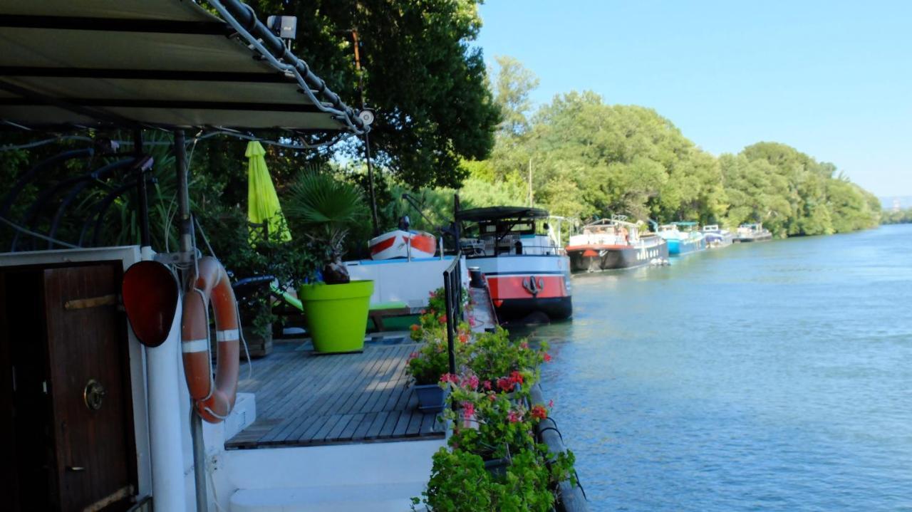 Peniche Le Hasard Bed & Breakfast Villeneuve-lès-Avignon Eksteriør bilde